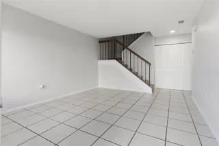 Photo #6: O6387026 Listing 