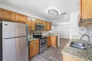 Photo #6: O6387195 Listing 