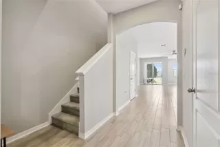 Photo #3: O6387280 Listing 