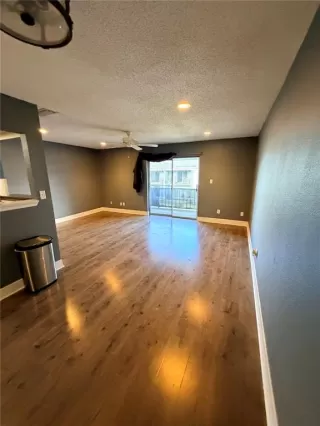 Photo #1: O6387291 Listing 