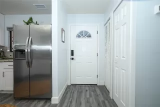 Photo #2: O6387369 Listing 