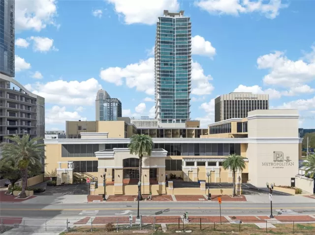 MLS: O6387622 Condo For Sale