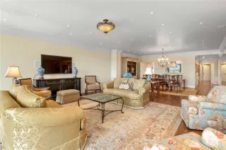 Photo #2: O6387833 Listing 