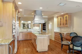 Photo #5: O6387833 Listing 