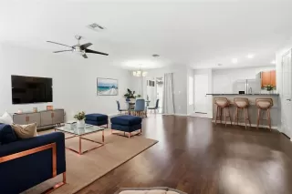 Photo #1: O6387853 Listing 