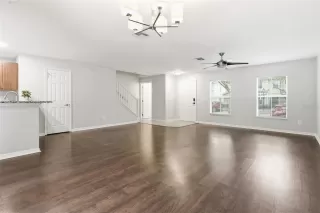 Photo #5: O6387853 Listing 