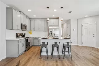 Photo #4: O6387860 Listing 