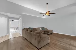 Photo #6: O6387882 Listing 