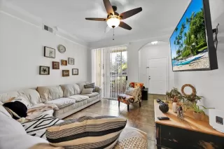 Photo #6: O6387938 Listing 