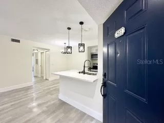 Photo #3: O6388182 Listing 