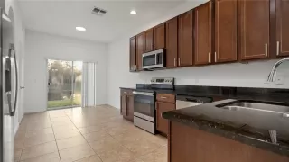 Photo #6: O6388432 Listing 