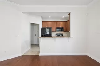 Photo #5: O6388441 Listing 