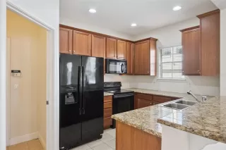 Photo #6: O6388441 Listing 