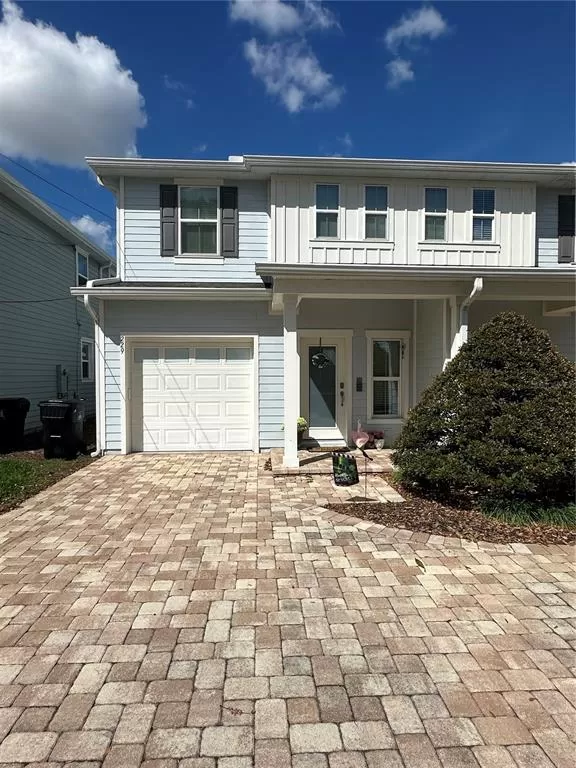 MLS: O6388486 Condo For Sale