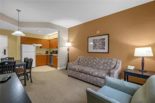 Photo #5: O6388546 Listing 