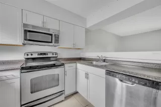 Photo #6: O6388547 Listing