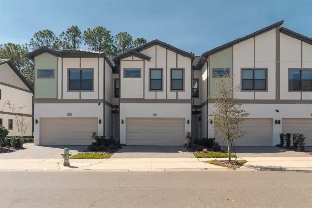 MLS: O6388551 Condo For Sale