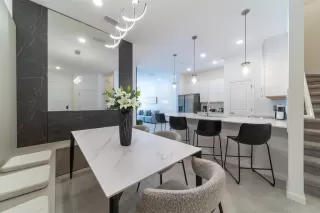 Photo #2: O6388551 Listing 