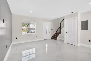 Photo #3: O6388668 Listing