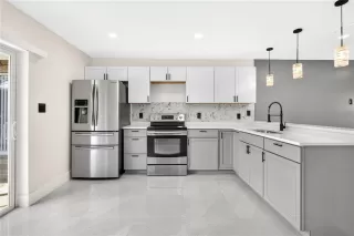 Photo #4: O6388668 Listing