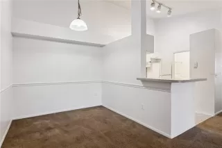 Photo #3: O6388780 Listing 