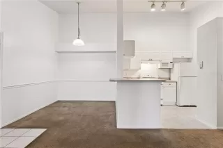 Photo #4: O6388780 Listing 