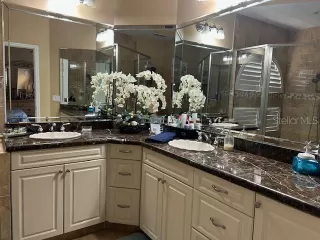 Photo #2: O6388814 Listing 