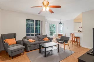 Photo #3: O6388817 Listing 