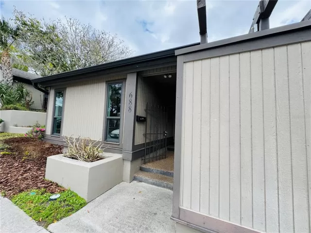 MLS: O6388843 Condo For Sale