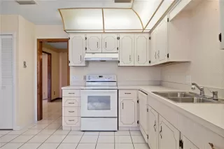 Photo #3: O6388843 Listing 