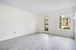 Photo #5: O6388945 Listing 