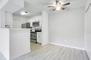 Photo #6: O6388945 Listing 