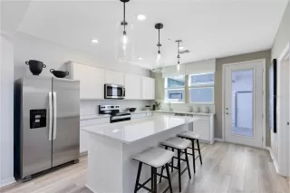 Photo #3: O6388996 Listing 