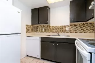 Photo #5: O6389007 Listing 