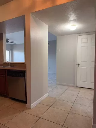 Photo #1: O6389012 Listing