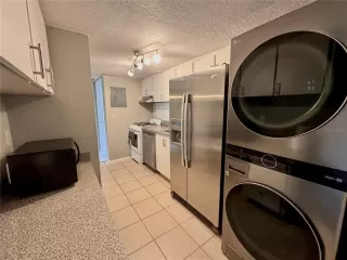 Photo #5: O6389022 Listing 