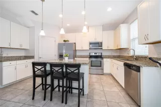 Photo #5: O6389086 Listing 