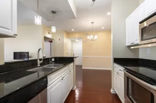 Photo #6: O6389108 Listing