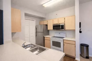 Photo #6: O6389111 Listing 