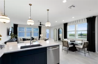 Photo #6: O6389157 Listing 