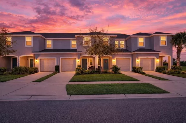 MLS: O6389219 Condo For Sale