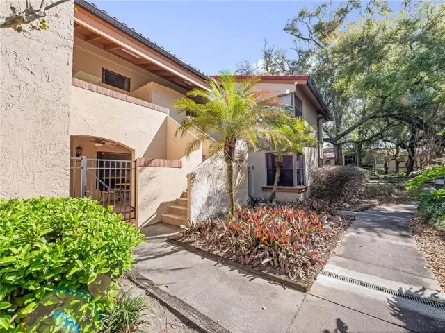 MLS: O6389314 Condo For Sale