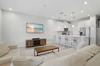 Photo #2: O6389697 Listing