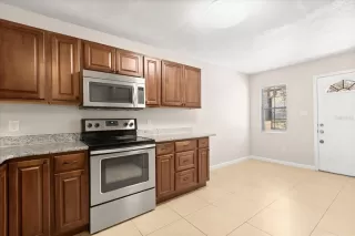 Photo #6: O6389717 Listing 