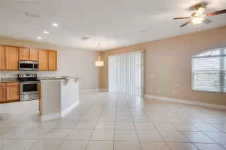 Photo #1: O6389871 Listing 