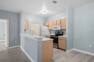 Photo #1: O6389883 Listing 