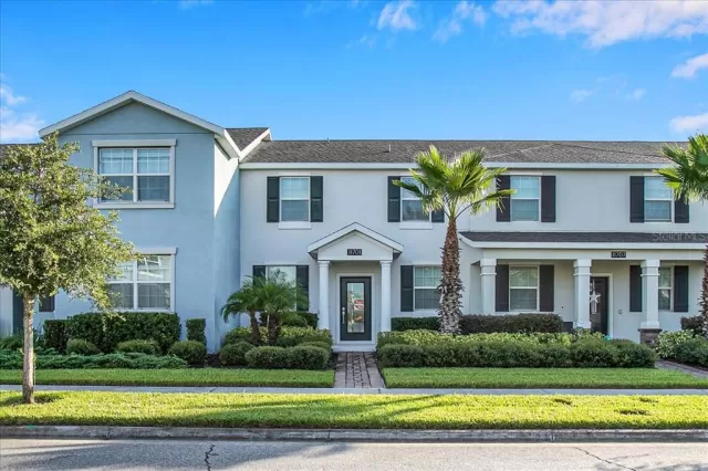 MLS: O6389929 Condo For Sale