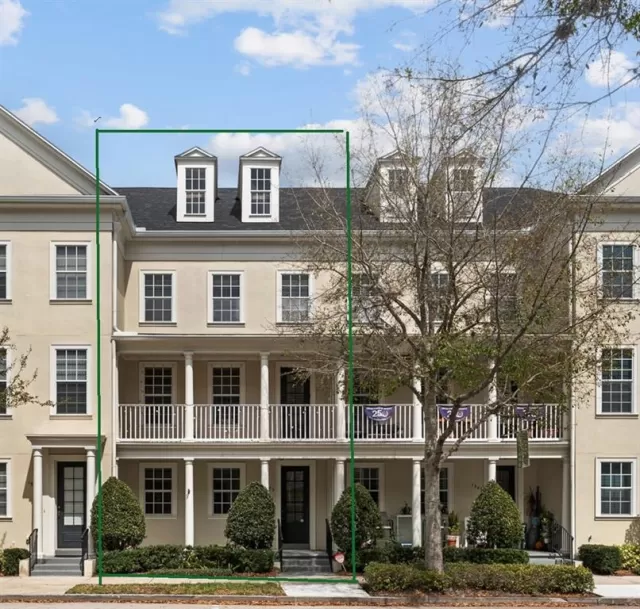 MLS: O6389946 Condo For Sale