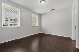 Photo #6: O6389946 Listing 