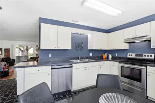 Photo #6: O6390042 Listing